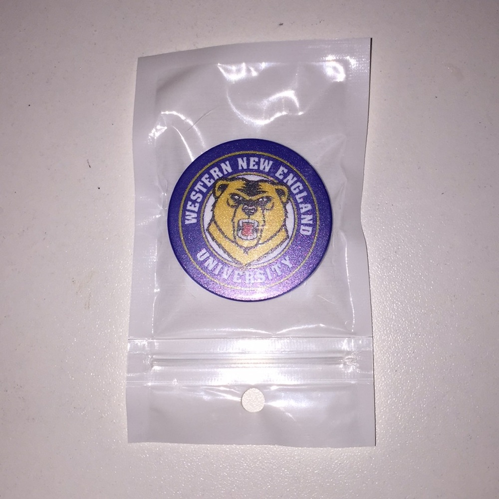 Western New England University pop-socket